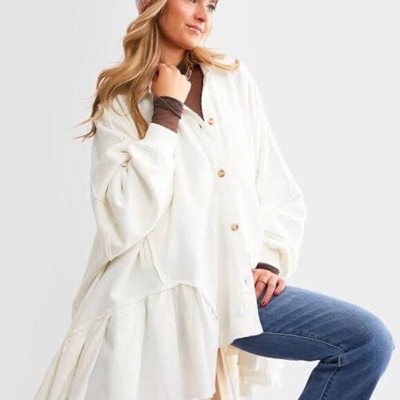 Free People Tops - FREE PEOPLE Oversized Tunic Optic White Sweatshirt Shirt‎ Size L NEW WITH TAG